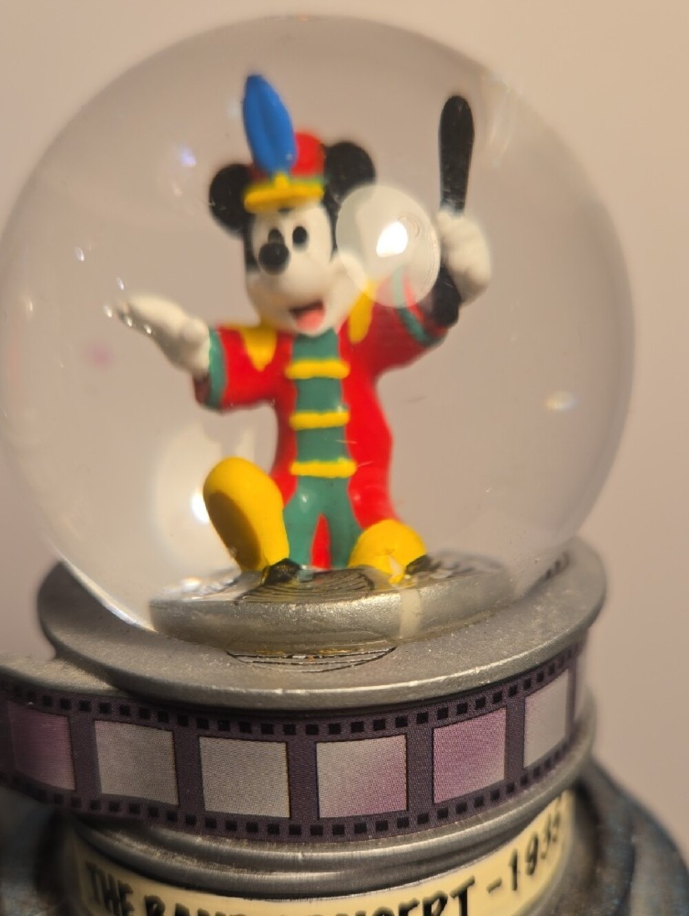 Mickey Mouse Through the Years ceramic gift set MIB Disneyland Resort 3 globes - Picture 7 of 7